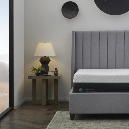 Ascend 14" AeroFlex™ Hybrid Mattress bed corner